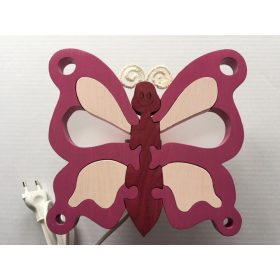 Pillangó lila  fali lámpa kis szépséghibával, 