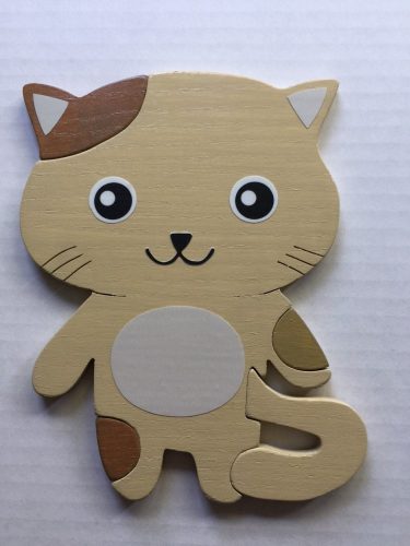 Cica tejeskávé bútordísz